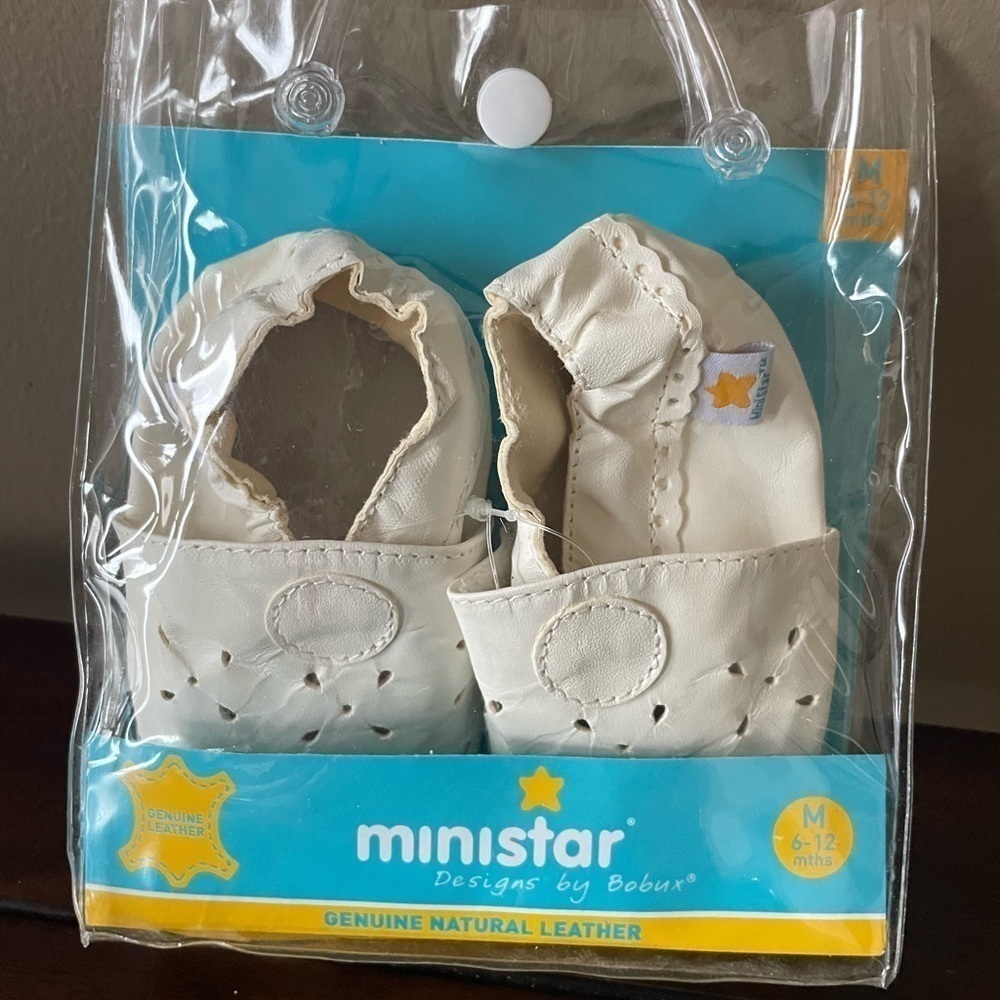 MiniStar leather baby infant booties crib shoes off-white unisex 6-12 M NWT